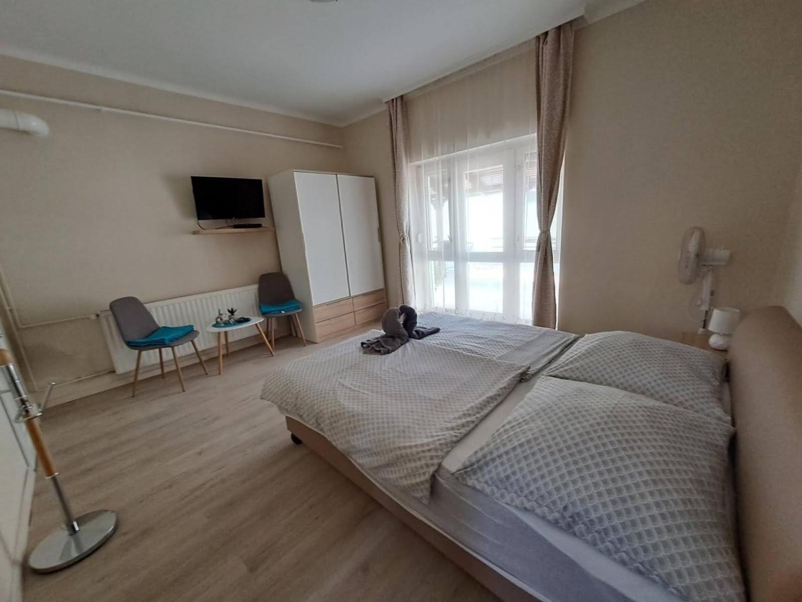 Bed and Breakfast Berta Panzio Хайдусобосло Номер фото