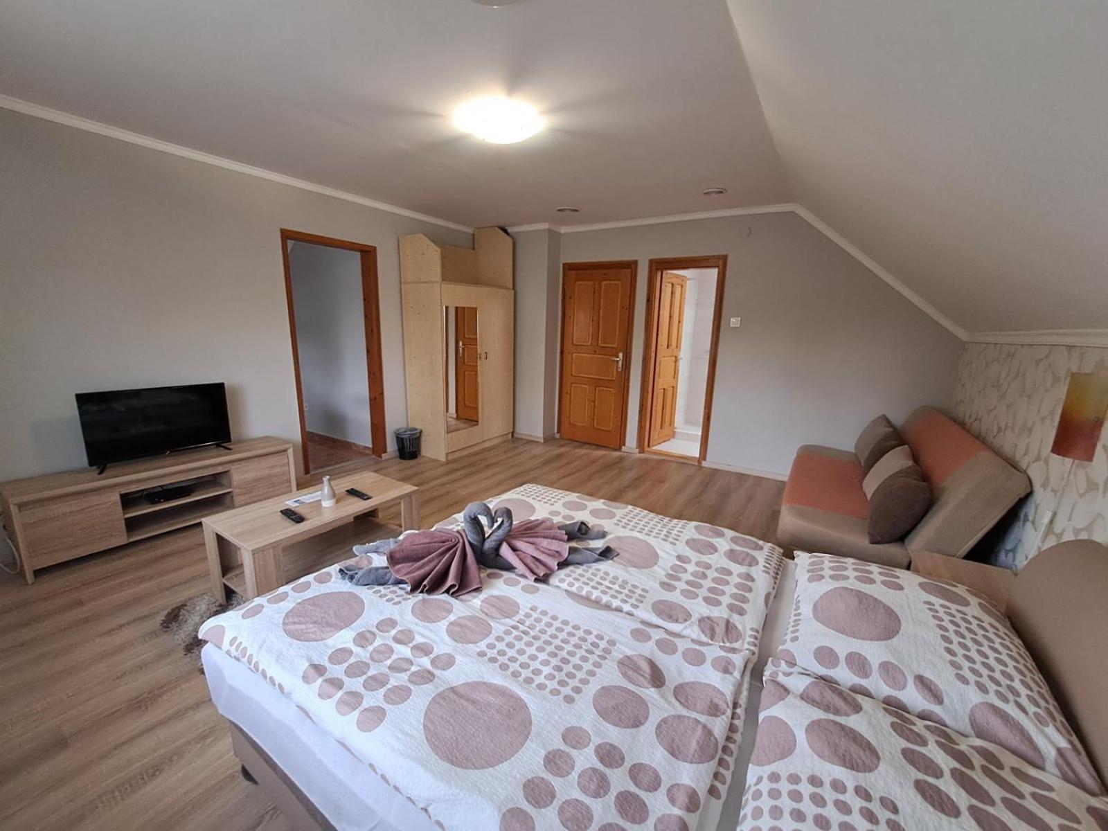 Bed and Breakfast Berta Panzio Хайдусобосло Номер фото